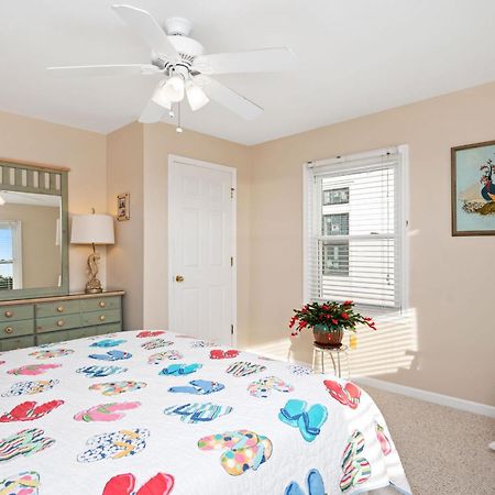 Katie Lou'S Place By Oak Island Accommodations Caswell Beach Экстерьер фото