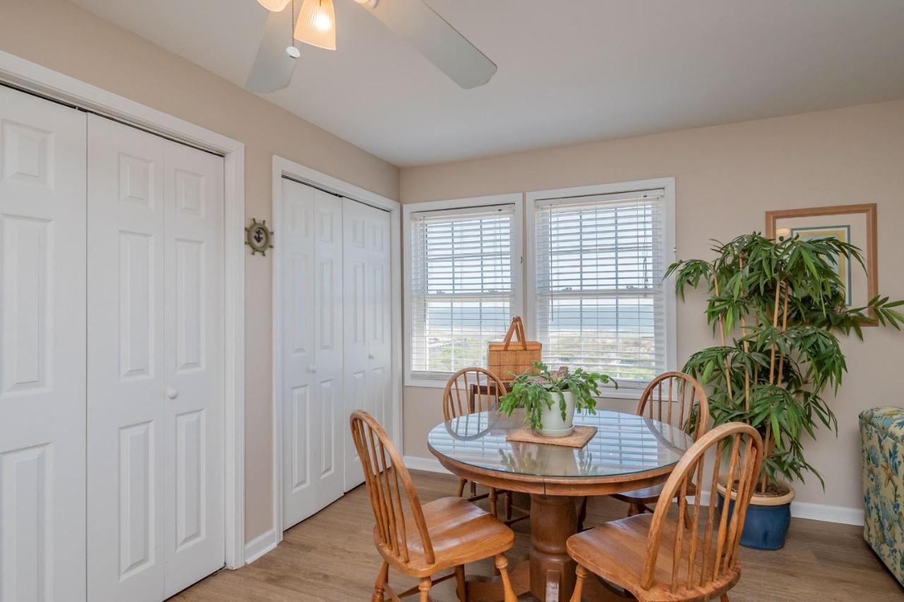 Katie Lou'S Place By Oak Island Accommodations Caswell Beach Экстерьер фото