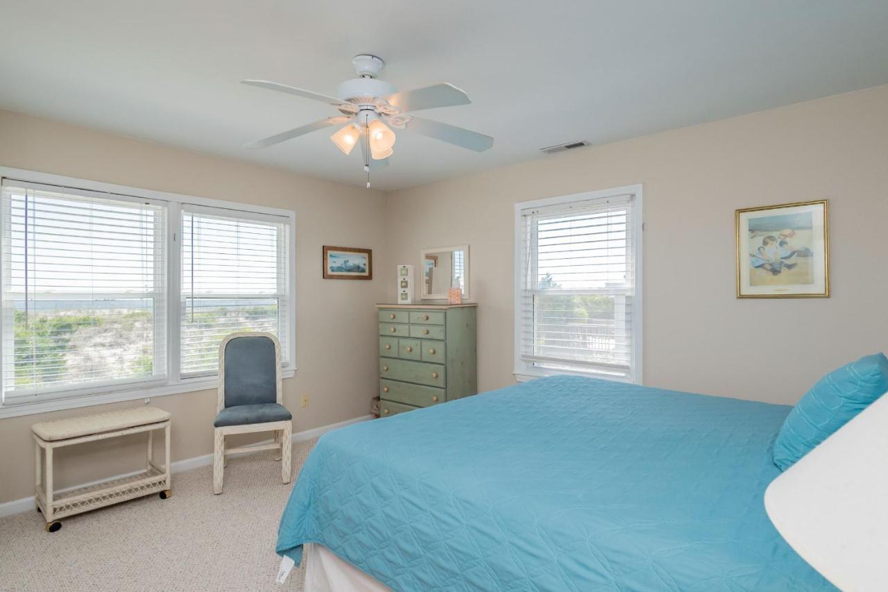 Katie Lou'S Place By Oak Island Accommodations Caswell Beach Экстерьер фото