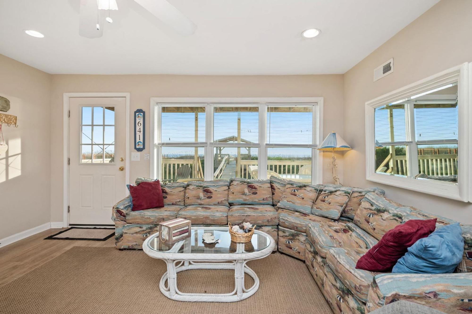 Katie Lou'S Place By Oak Island Accommodations Caswell Beach Экстерьер фото